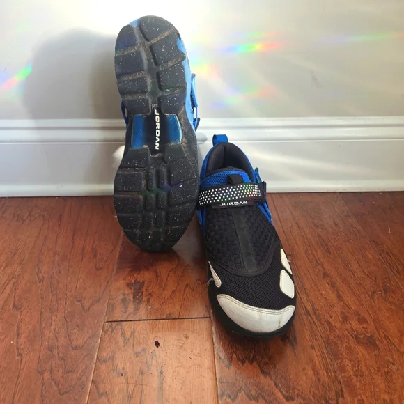 Nike Jordan Air Trunner Black and Electrical Blue with white details Size 11 - Picture 2 of 6